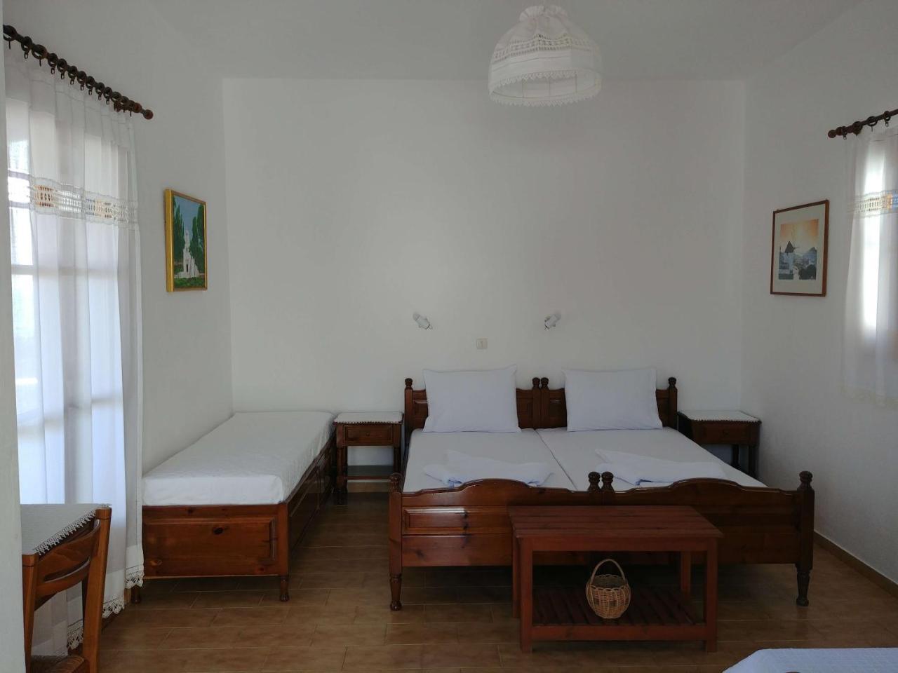 Casper'S Studios Piso Livadi Dış mekan fotoğraf
